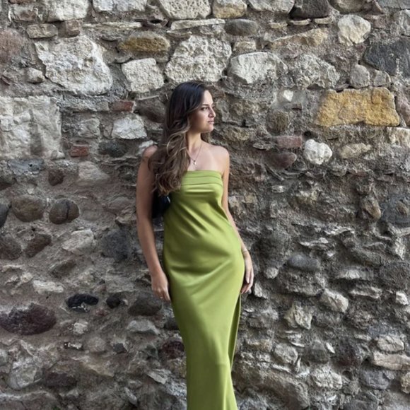 Olive Midi Dress - Picture 4 of 5